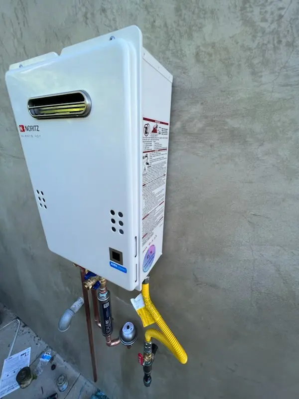 Tankless water heater installation for Rainbow Hills homes